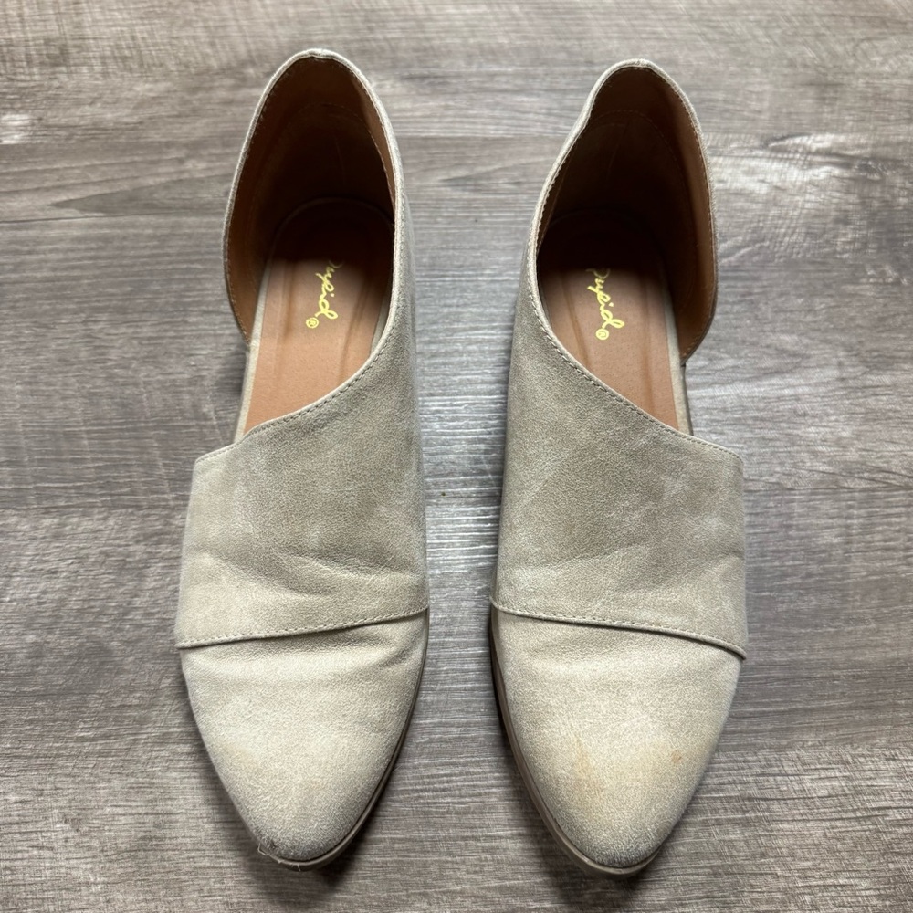 Qupid Open Side Low Heel Closed Toe Shoes Size 8